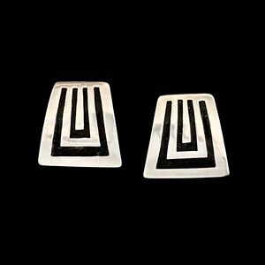 Taxco Mexico sterling silver earrings